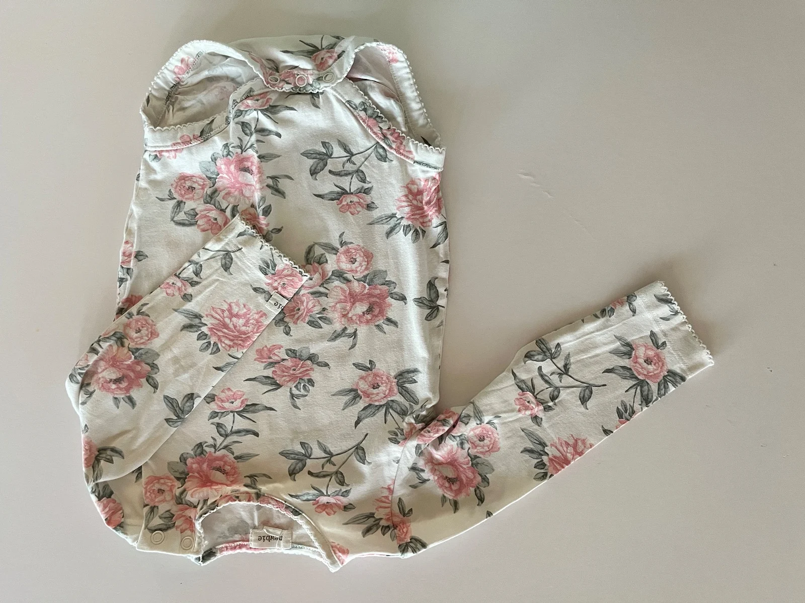 Kukkakuvioinen vauvan body