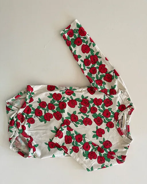 Kukkakuvioinen body