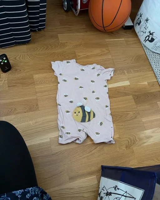 Lindex yöpuku 68