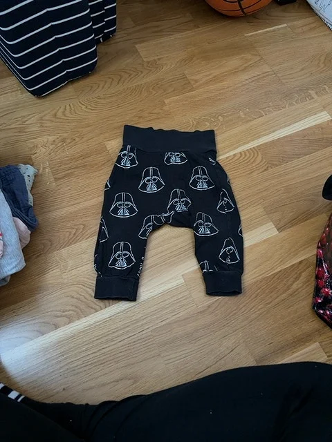 H&M Starwars housut 68