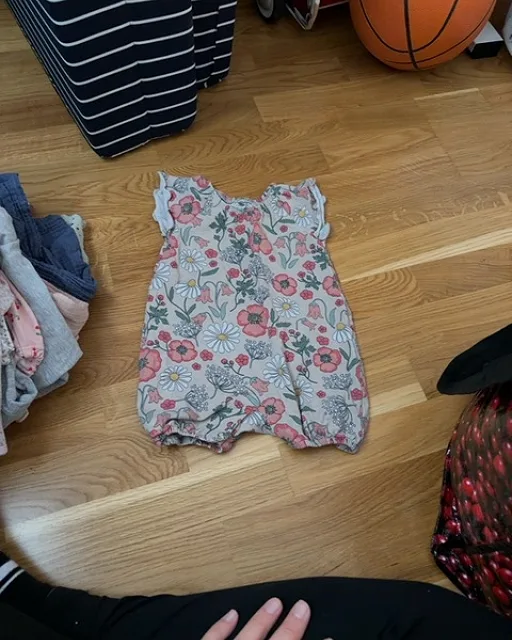 Pop kukkakuvioinen haalari 62