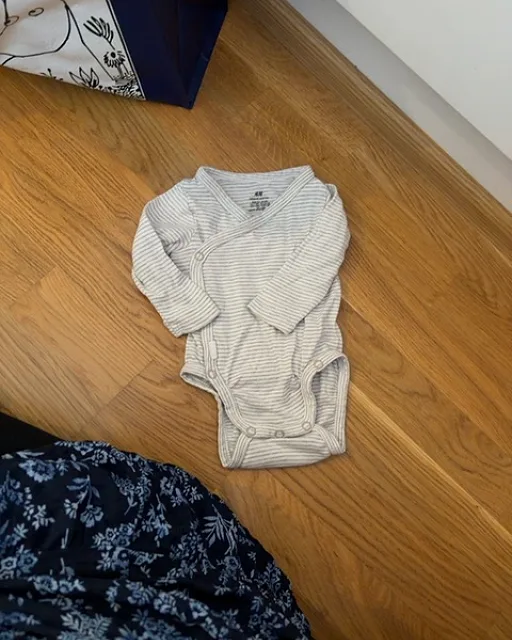H&M raidallinen body 56