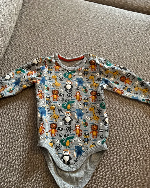 Lasten pitkähiha body, koko 68, Petite Mini