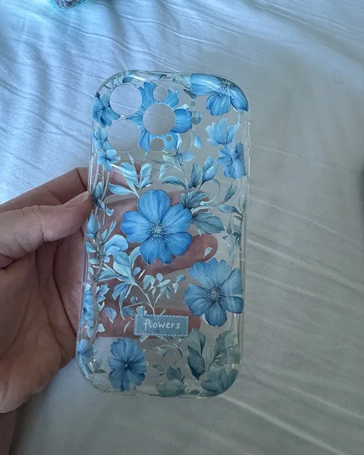 Iphone 15 pro max siniset kuka kuoret