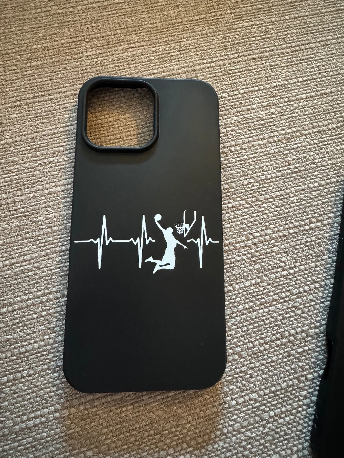 Iphone 16 pro max koripallo aiheiset kuoret