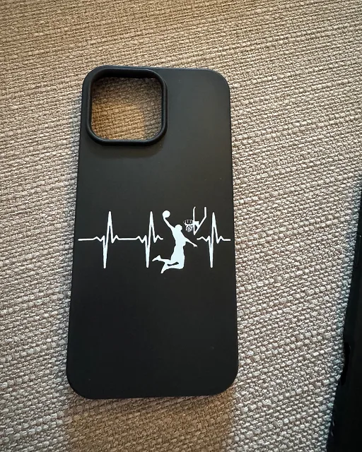 Iphone 16 pro max koripallo aiheiset kuoret