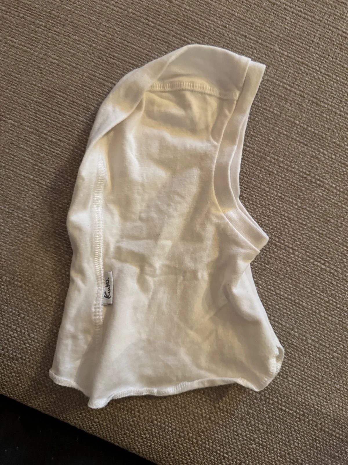 Kuutti kypärämyssy koko 44/46